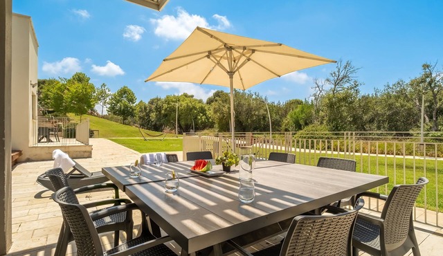 Mamad Keshet Eilon Peaceful Garden Villa in Eilon