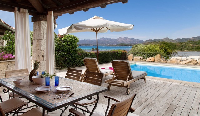 Marvelous in front of the beach, private pool in San Teodoro