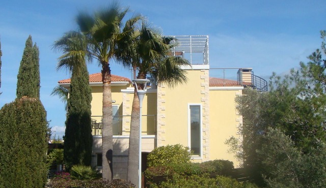 Modern 3 bed 2 bath villa in Latchi with new mosaic private heated swimming pool in Latchi