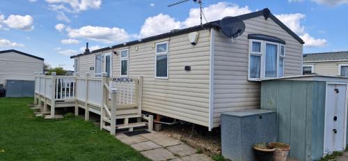 MOLLIES DEN 6 Berth 2 Bedrooms Waterside Leisure Park Ingoldmells in Ingoldmells