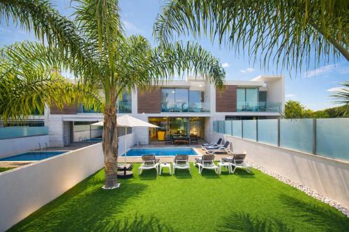 Moon - Private Pool - 8 Guests - Albufeira