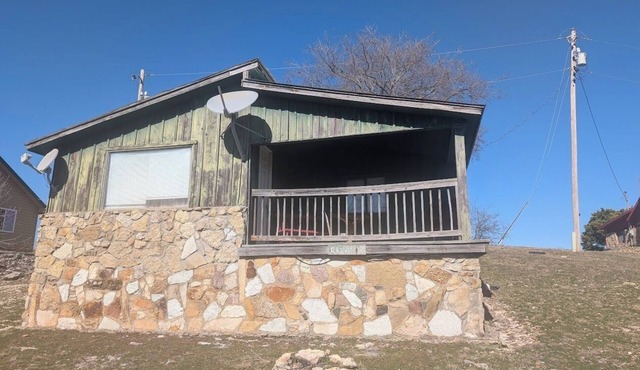 Mountain View 2 Bed Cabin in Davis