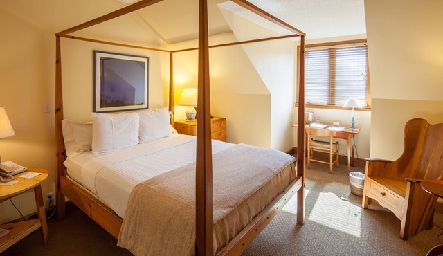New Harmony Inn Resort and Conference Center in New Harmony