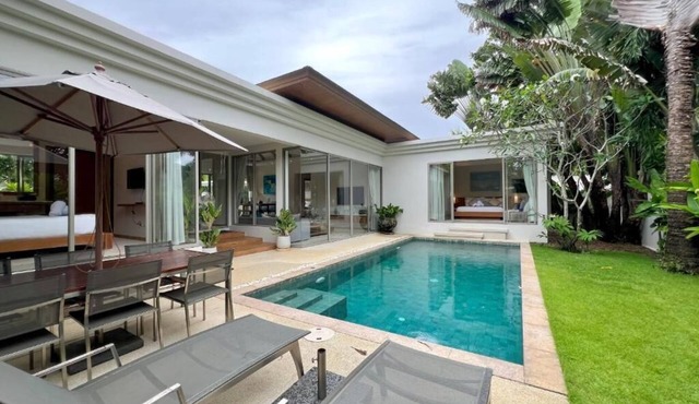 nRefined living at Trichada Villas by Bibi-Star, elegance near shops & the beach