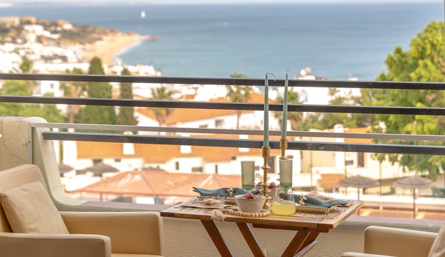 Ocean glimpse - Private condominium