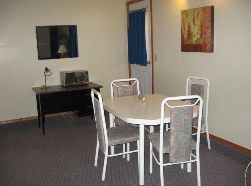 Pals Motel and RV Park in Medicine Hat