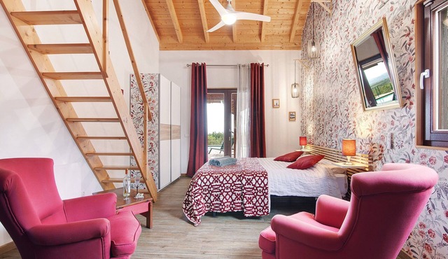Paris Room - Naturist B&B for Couples