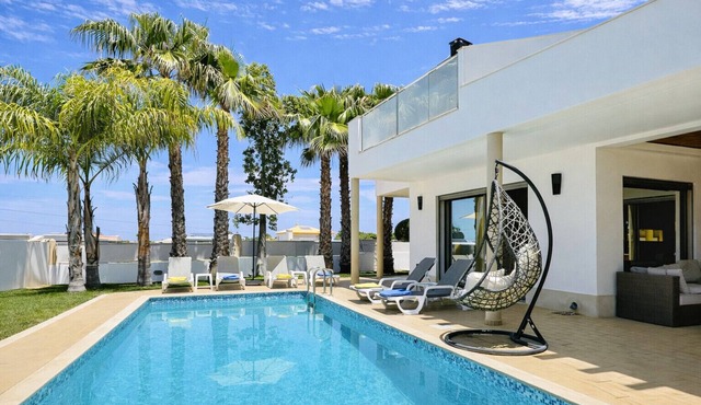 Praia by Check-in Portugal