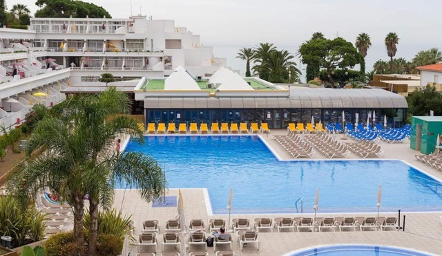 Praia da Oura Delight for Family! Beachfront Paradise Perfect for Family!