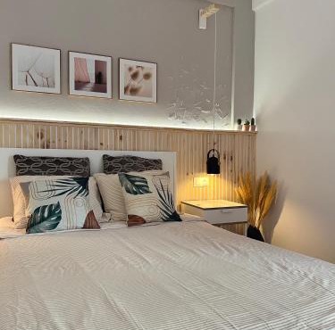 Quarto confortável com varanda in Amadora