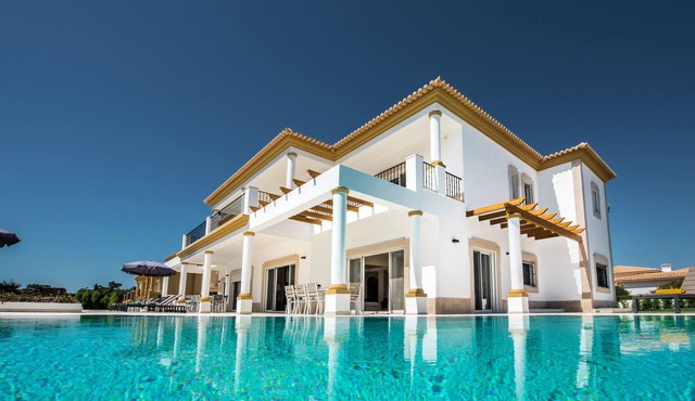 Quinta Ottilie Luxury 14 Bedroom Villa - Spacious Grounds & Two Beautiful Pools