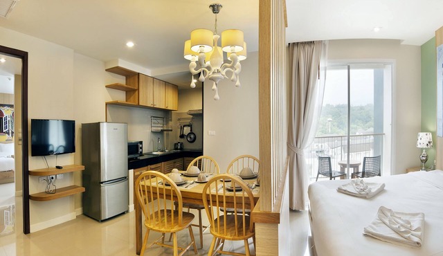 Ratana Hotel Rassada