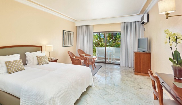 Ria Park Garden Hotel