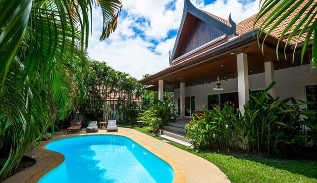 Romanee - 2BR Comfortable Pool Villa