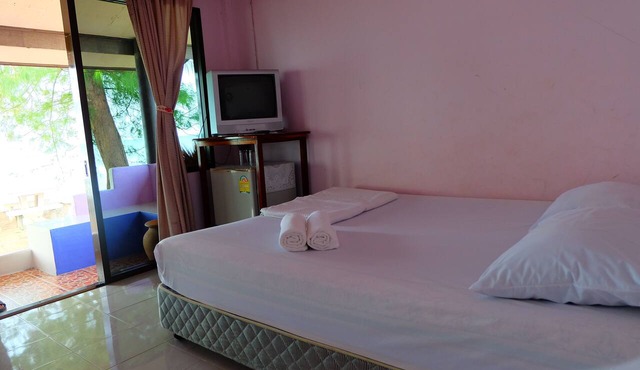 Roong Arun Resort