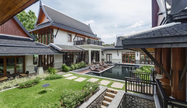 Salika Luxury 5.5 Bed Villa Seaview With Maids