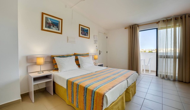 Scenic Albufeira Retreat | Steps from Beaches & Lively Nightlife Spots