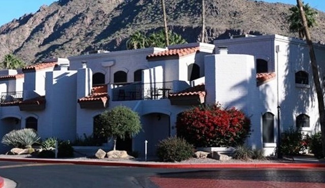 SCOTTSDALE CAMELBACK RESORT 2 bedroom Fri/Sat weeks in Scottsdale