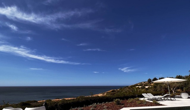 Seaside Retreat Suite Perfect for Couples Enjoying Time in Nature – Algarve