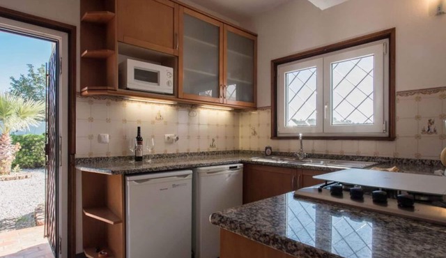 Secluded tranquil villa with private pool in magnificent setting; and Wifi