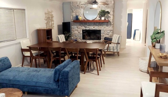 Serene Miller Beach 4BR Retreat steps from Indiana Dunes in Gary