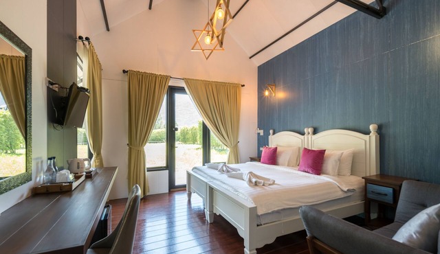 ST Resort