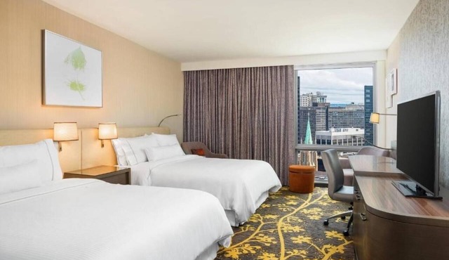 Suite in Downtown under a mile from Rock & Roll HoF, Browns & Gaurdians Stadiums in Cleveland