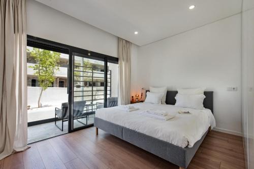 Sunny Apartments