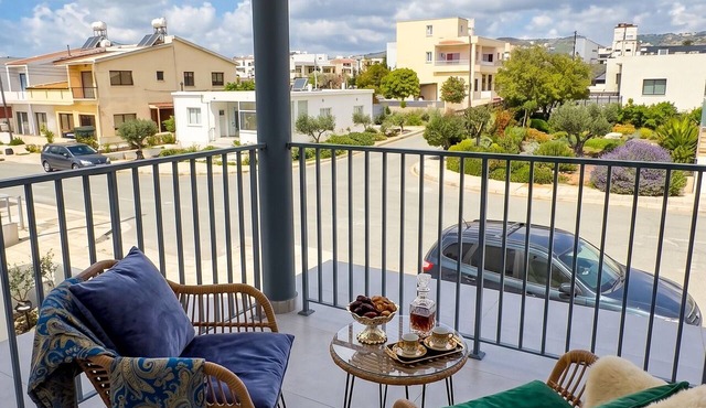 Sykia | Upper Floor 2-BR Apartment | in Paphos