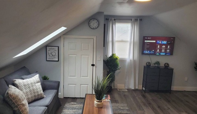 The Studio-Suite at Putnam Pike NEW APT Near PVD in Johnston