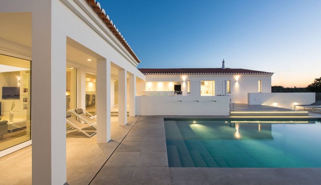 Vila Dria, modern luxury in the most beautiful part of the Algarve