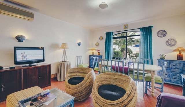 Vila Mourisca - Three Bedroom Apartment, Sleeps 10