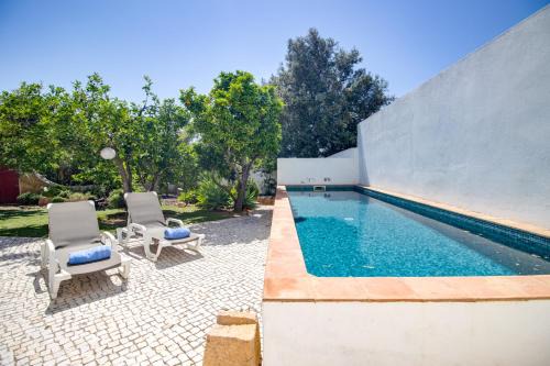 Vila Vintage Beach 3,5km Pool AC WiFi Billiard