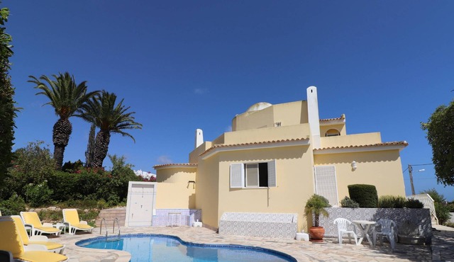 Villa "Carvoeiro Ceu" with Sea View, Wi-Fi, and Air Conditioning