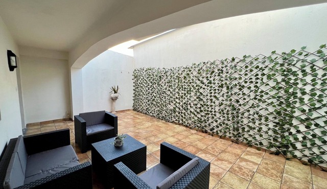 Villa 'Caturrinho' with Private Terrace and Wi-Fi