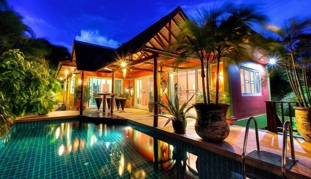 Villa Chaba with swimming pool in Naiharn