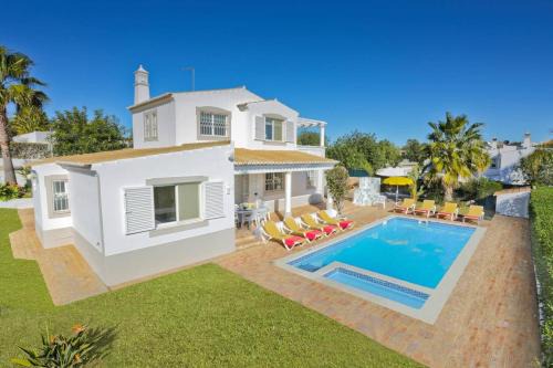 Villa Flor by Villa Plus