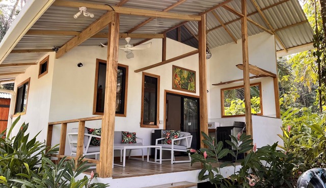 Villa Green Macaw Comfortable Beach Front Villa, sea breezes, Tropical gardens in Playa Punta Uva