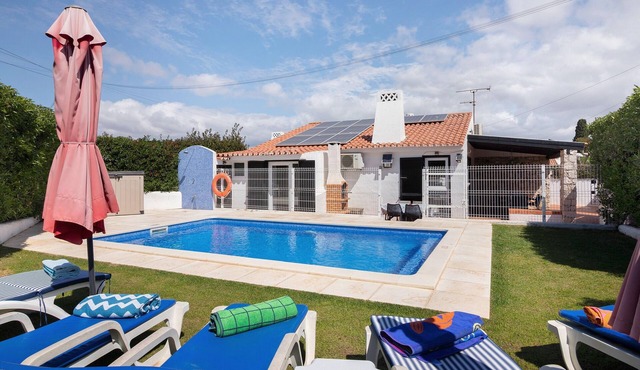 Villa Lotus with Private Pool and Air Conditioning
