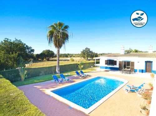 Villa Martinica - Refúgio tranquilo com piscina e BBQ - Guia, Albufeira