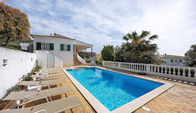 Villa 'Monte Lemos 35' with Sea View, Wi-Fi and Air Conditioning
