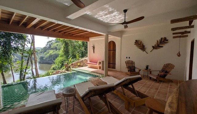 Villa Ora Riverfront Pool Near San Ignacio in Cristo Rey