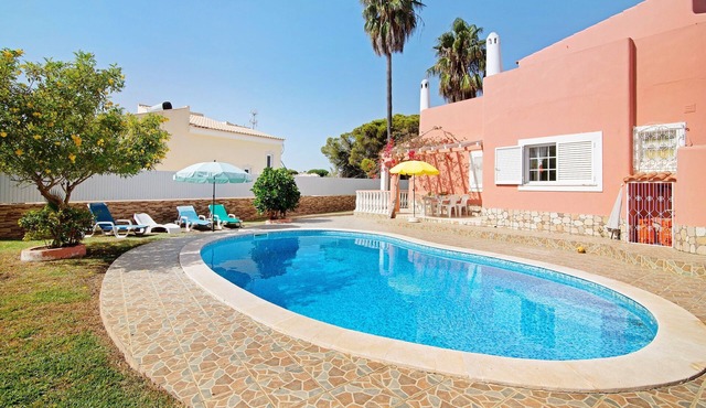 Villa 'Paraíso' with Private Pool, Wi-Fi, and Air Conditioning