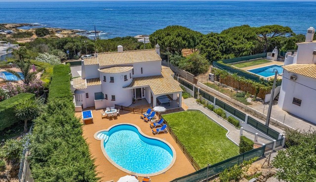 Villa Praia by Villa Plus