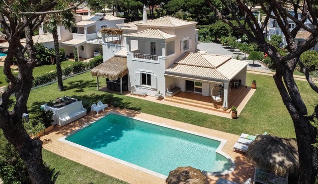 Villa Sunset,sleeps 9,heatable pool,walk to marina