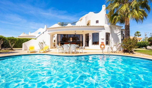 Villa Veiguinha - Three Bedroom Villa, Sleeps 6