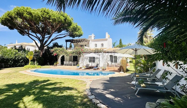 Villa Verde | Private Pool | 9 Pax | Vilamoura