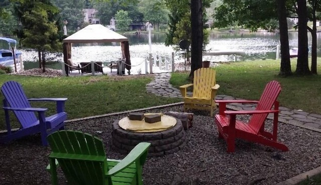 Waterfront Property, Sleeps Six, Fun And Safe Community! in DuBois