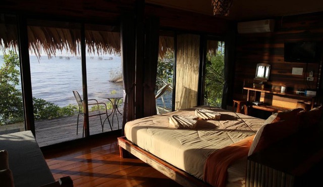 wetlandcamp บ้านชายเล in Khao Chaison