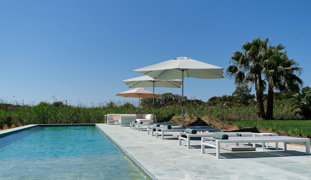 Where the lagoon meets the ocean - a tranquil architectural sanctuary